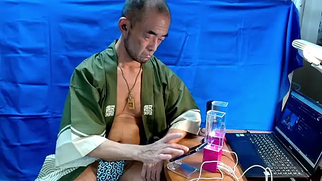 Snapshot of heita_omori chatting on September 2025 01:10:01 PM heita omori online show from September 2025 01:10:01 PM