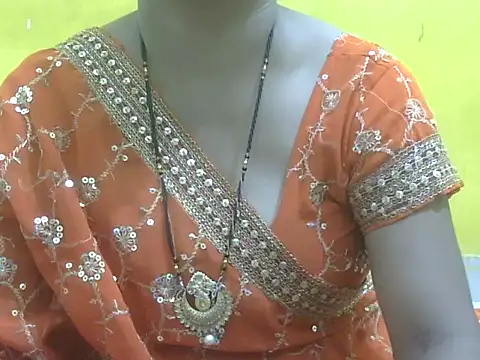 HOT-SEEMAA online show from May 2026 05:14:01 AM