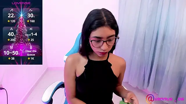 Snapshot of veronica_06 chatting on January 2025 07:18:02 PM veronica 06 online show from January 2025 07:18:02 PM