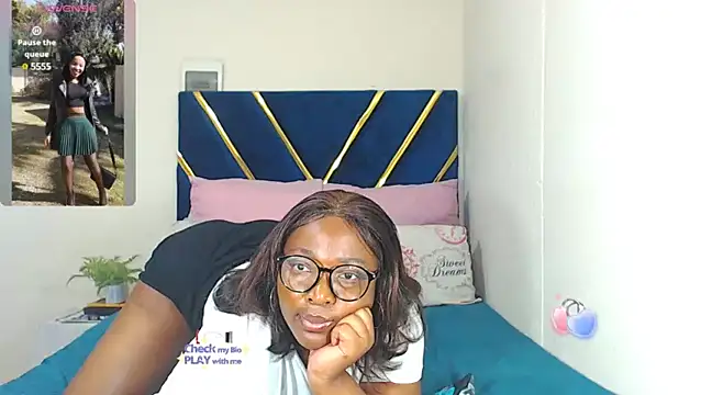 Snapshot of veronica1xxx chatting on January 2025 12:55:02 AM veronica1xxx online show from January 2025 12:55:02 AM