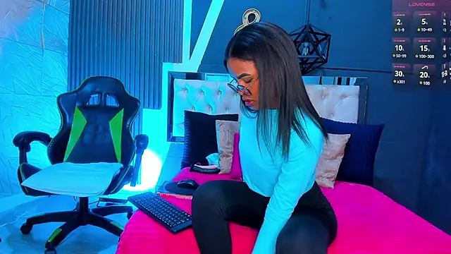 alexa andherson online show from January 2025 06:56:02 PM