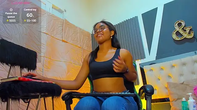 alexa andherson online show from February 2025 05:15:01 PM