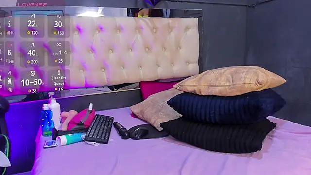 alexa andherson online show from March 2025 10:50:02 PM