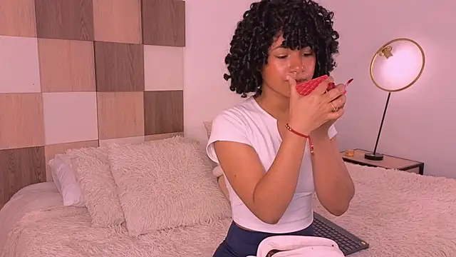 Snapshot of Adele_Carter_ chatting on November 2025 12:39:02 PM Adele Carter online show from November 2025 12:39:02 PM