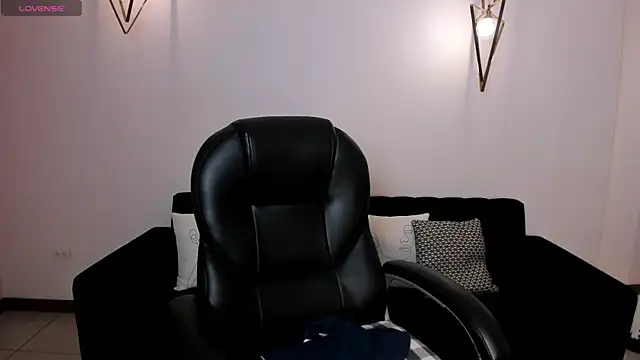 Snapshot of StacyWoods chatting on January 2025 10:41:02 AM StacyWoods online show from January 2025 10:41:02 AM