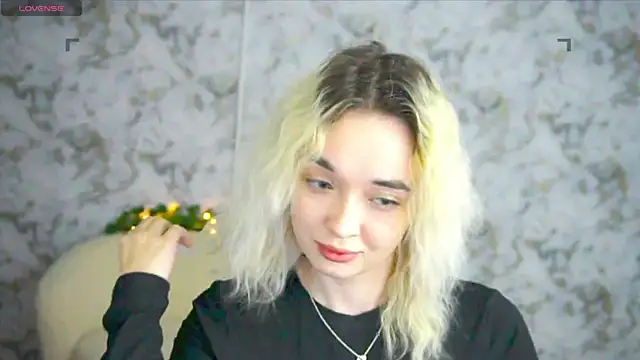 Ashley S online show from April 2026 10:12:02 PM
