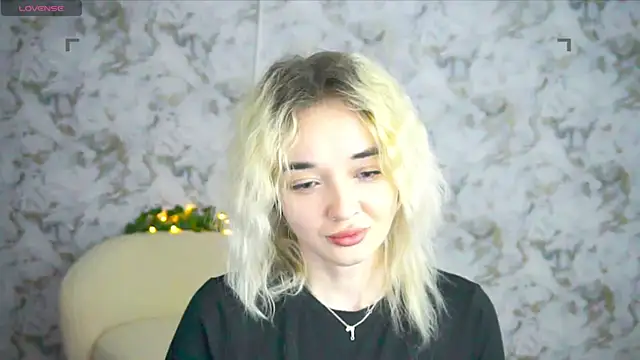 Ashley S online show from April 2026 10:18:02 PM