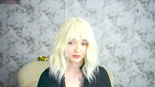 Ashley S online show from June 2026 12:32:02 AM