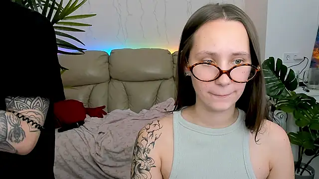 HotCaramellsTV online show from March 2025 04:28:02 PM