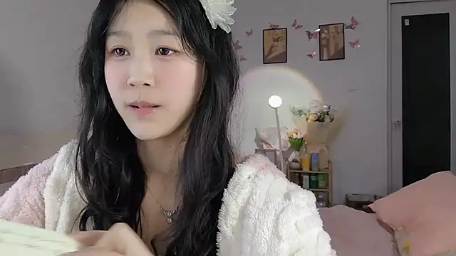 Luminous163 online show from March 2025 02:21:02 PM