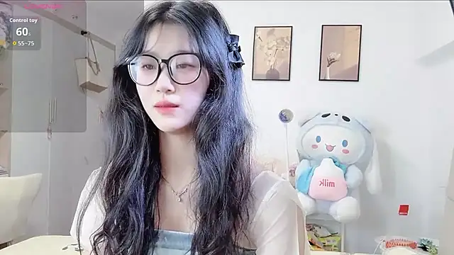 Luminous163 online show from September 2025 12:38:02 PM