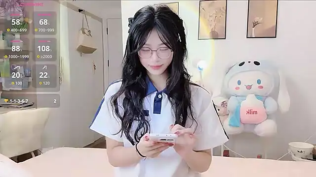 Luminous163 online show from September 2025 12:41:01 PM