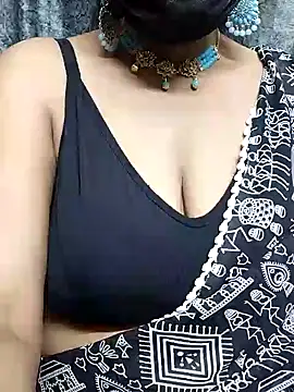 Snapshot of sophia600 chatting on December 2024 05:48:01 PM sophia600 online show from December 2024 05:48:01 PM