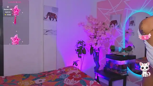 CoralRigan online show from November 2025 02:44:01 AM