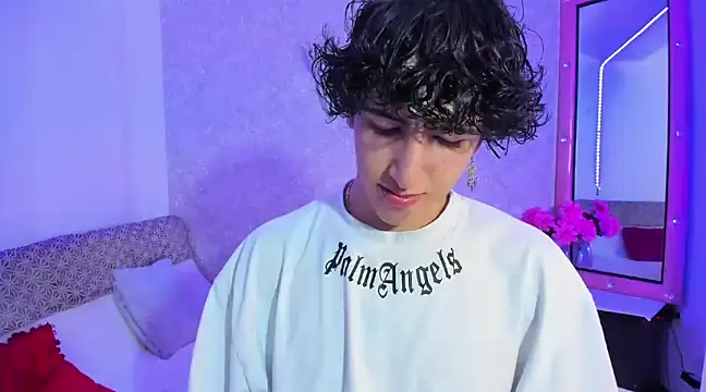 Kerverr  online show from January 2025 11:32:02 PM