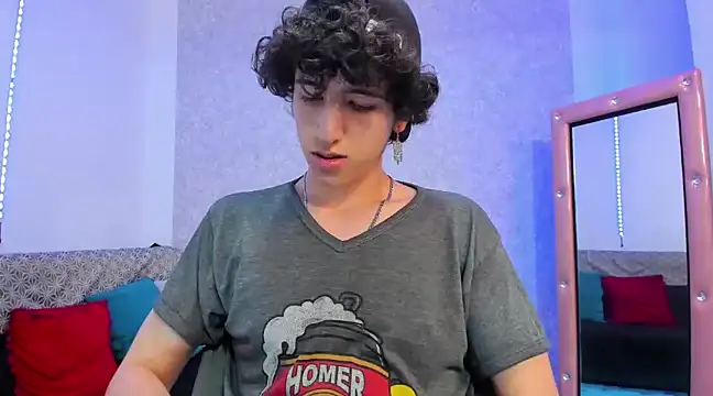 Kerverr  online show from February 2025 03:01:01 AM