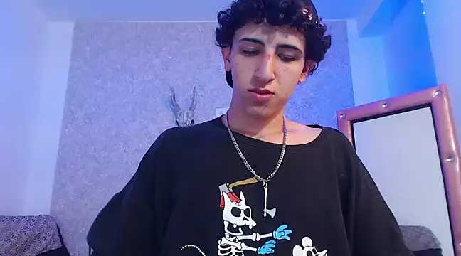 Kerverr  online show from February 2025 08:36:01 PM