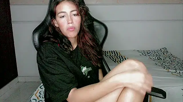 dayanita hot  online show from February 2025 01:08:01 PM