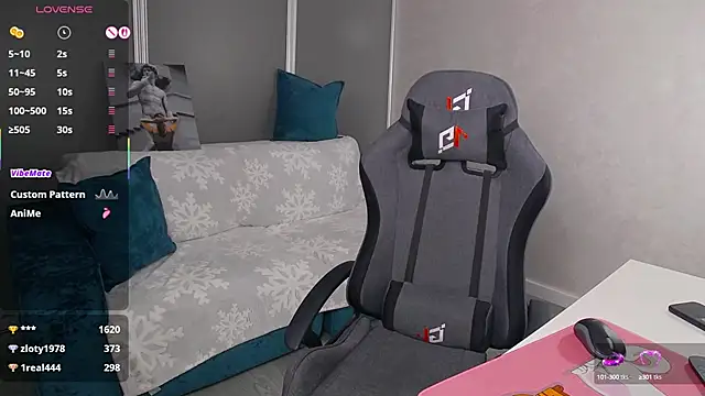 Sofia Soul online show from October 2025 07:47:02 PM