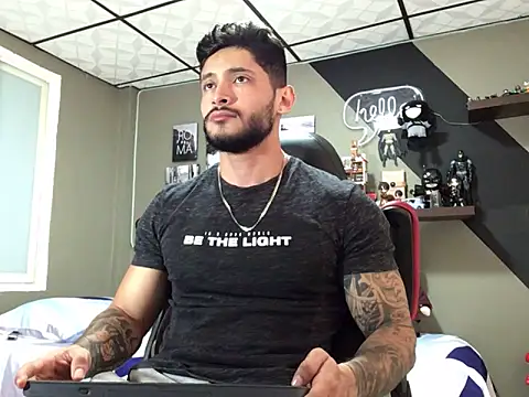 Snapshot of marcel_crawford96 chatting on March 2025 05:17:02 PM marcel crawford96 online show from March 2025 05:17:02 PM