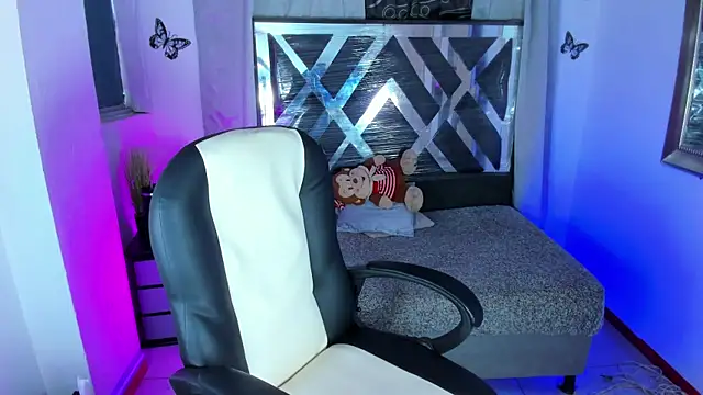 nova sex01 online show from May 2026 09:01:01 PM