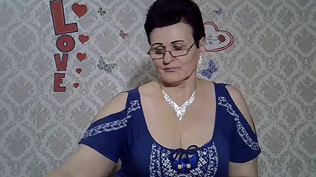 Snapshot of PaulaGolden chatting on December 2024 03:17:01 PM PaulaGolden online show from December 2024 03:17:01 PM