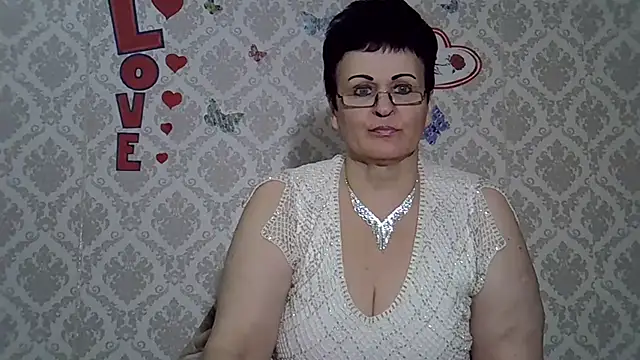 Snapshot of PaulaGolden chatting on December 2024 12:38:02 PM PaulaGolden online show from December 2024 12:38:02 PM