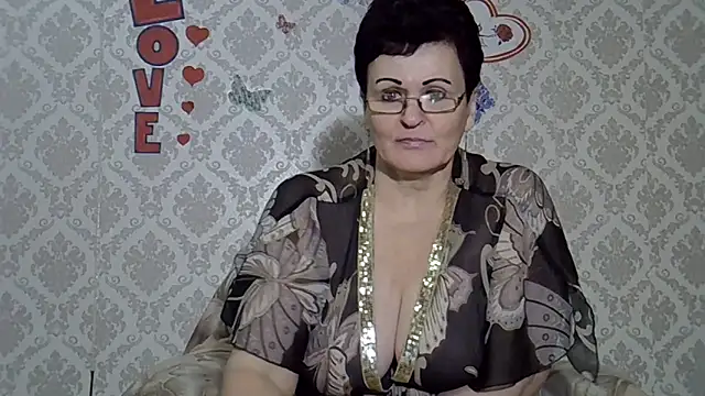 Snapshot of PaulaGolden chatting on December 2024 06:06:02 PM PaulaGolden online show from December 2024 06:06:02 PM