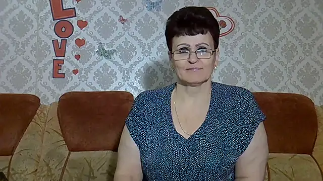 Snapshot of PaulaGolden chatting on October 2025 11:49:02 AM PaulaGolden online show from October 2025 11:49:02 AM