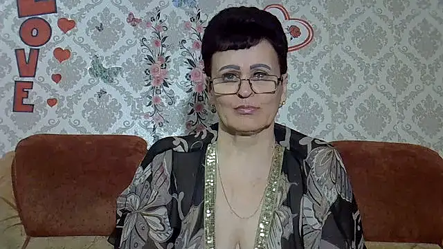 PaulaGolden online show from April 2026 07:11:01 PM