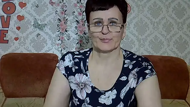 PaulaGolden online show from April 2026 07:45:02 PM