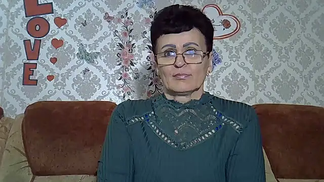 PaulaGolden online show from May 2026 04:01:02 PM