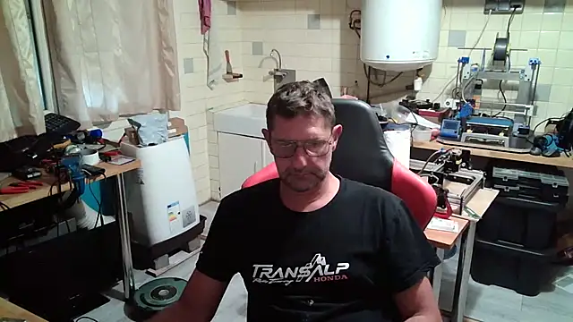 Snapshot of snork80 chatting on September 2025 05:02:02 PM snork80 online show from September 2025 05:02:02 PM
