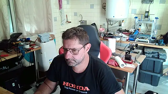 Snapshot of snork80 chatting on September 2025 11:42:01 AM snork80 online show from September 2025 11:42:01 AM