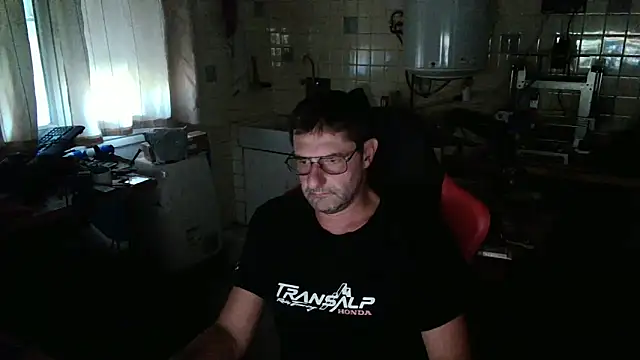 Snapshot of snork80 chatting on September 2025 04:31:02 PM snork80 online show from September 2025 04:31:02 PM