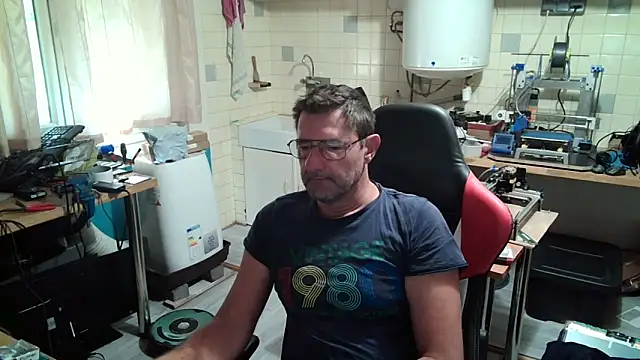 Snapshot of snork80 chatting on September 2025 08:52:01 AM snork80 online show from September 2025 08:52:01 AM