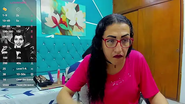 sabrina dupont online show from October 2025 12:50:02 PM