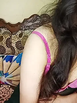 Snapshot of Fair-magic-woman chatting on October 2025 10:07:02 PM Fair-magic-woman online show from October 2025 10:07:02 PM