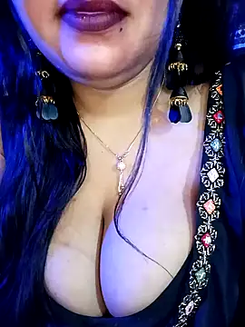 Snapshot of Suhanakhan00 chatting on December 2024 04:48:02 PM Suhanakhan00 online show from December 2024 04:48:02 PM