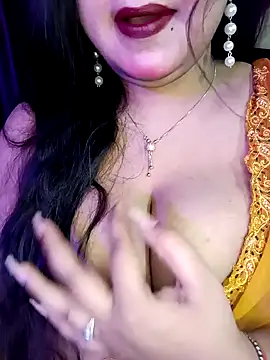 Snapshot of Suhanakhan00 chatting on February 2025 04:24:02 PM Suhanakhan00 online show from February 2025 04:24:02 PM