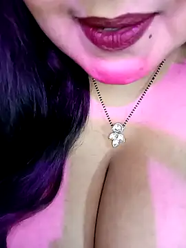 Snapshot of Suhanakhan00 chatting on November 2025 05:13:02 AM Suhanakhan00 online show from November 2025 05:13:02 AM