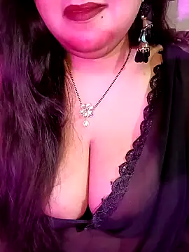 Suhanakhan00 online show from February 2026 07:54:01 PM