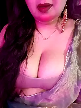 Suhanakhan00 online show from February 2026 05:51:01 AM