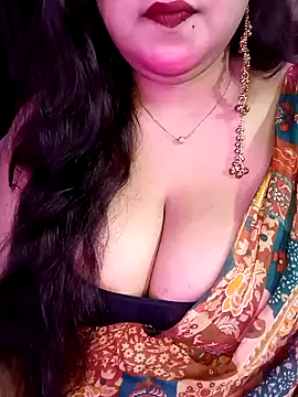 Suhanakhan00 online show from March 2026 05:45:02 AM