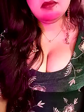 Suhanakhan00 online show from March 2026 03:56:01 PM