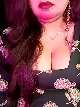 Suhanakhan00 online show from April 2026 06:36:01 AM