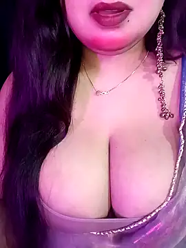 Suhanakhan00 online show from April 2026 08:33:02 AM