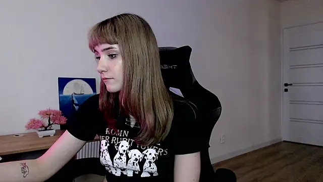 Princess Shy    online show from March 2025 02:34:01 PM