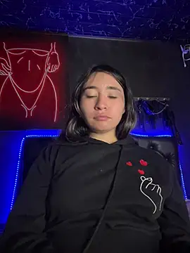 Sophie LS online show from December 2025 02:20:02 AM