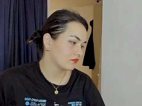 Babe-sofi online show from June 2026 06:50:01 PM